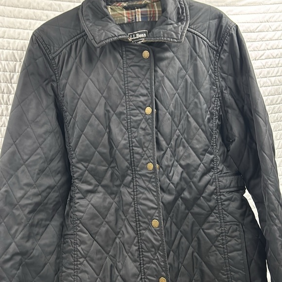 L.L.Bean Cozy Quilted Jacket - Picture 2 of 6
